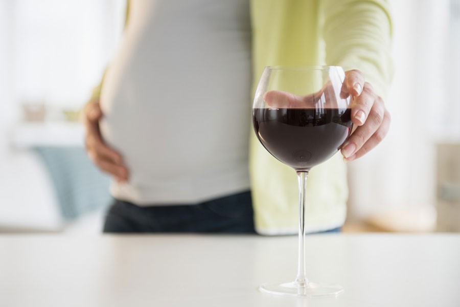 Risk of few drinks in pregnancy reviewed