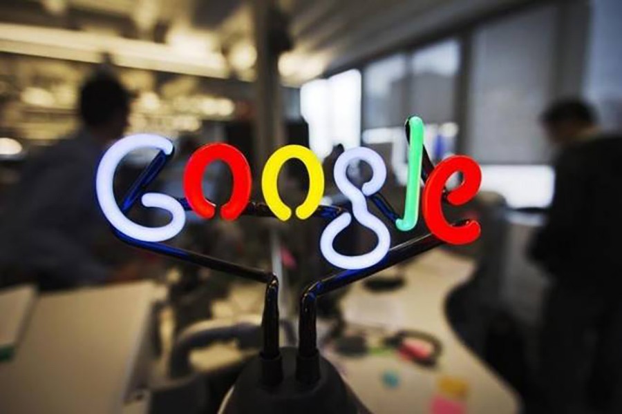 Google eases rules on free news stories