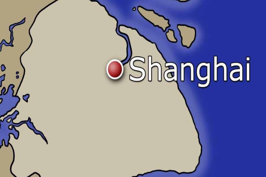 Van carrying gas tanks plows into pedestrians in Shanghai