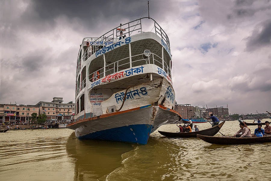 Dismal weather suspends Dhaka launch service