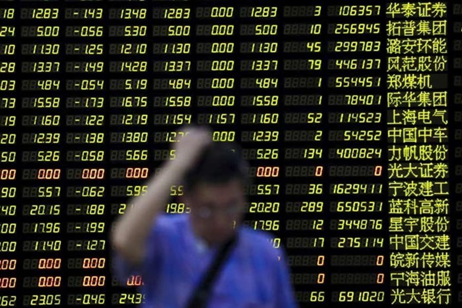 SE Asian shares weaker in cautious trade