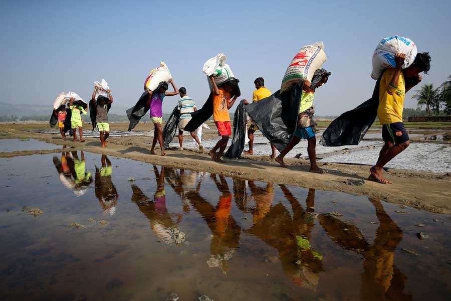 Rohingya relocation plan vexes int'l aid agencies