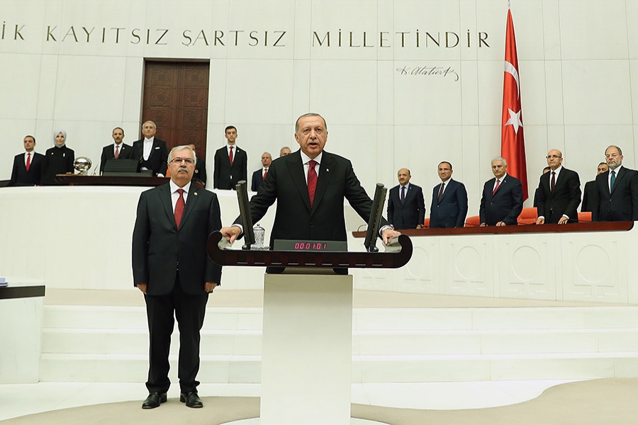 Erdogan takes oath, names son-in-law finance minister