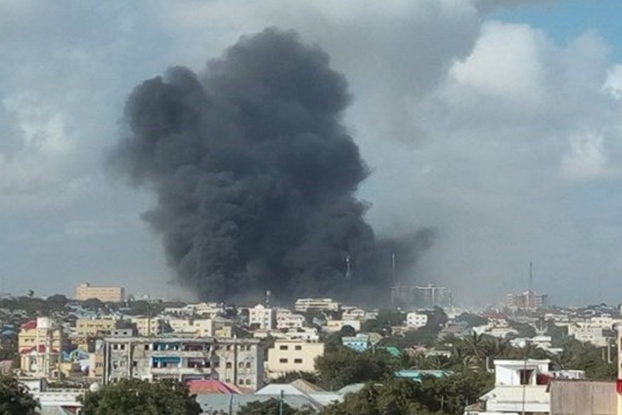 Car bomb blasts kill six in Somalia