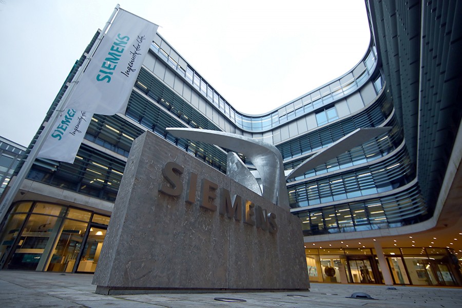 Siemens denies job cuts report
