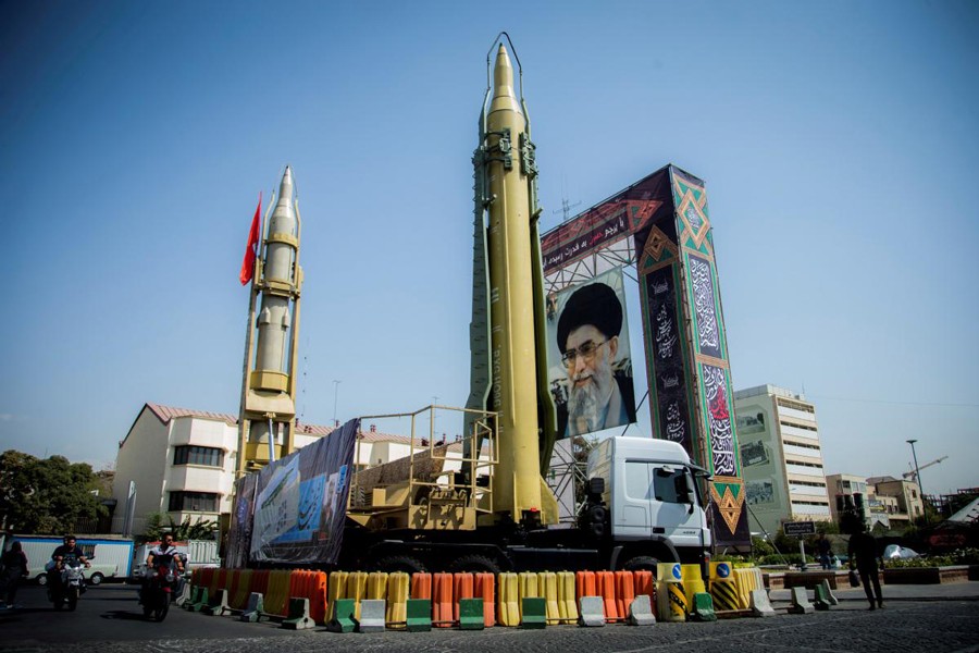 Iran moves missiles to Iraq in warning to enemies