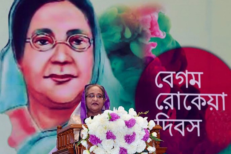 PM urges mothers to give special attention to children