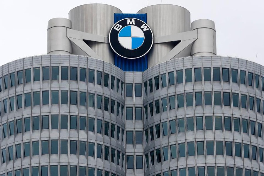 S Korea to file complaint against BMW over engine fires