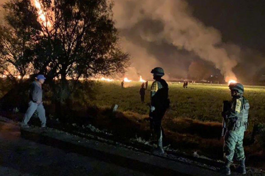 Pipeline blast kills 21 in Mexico