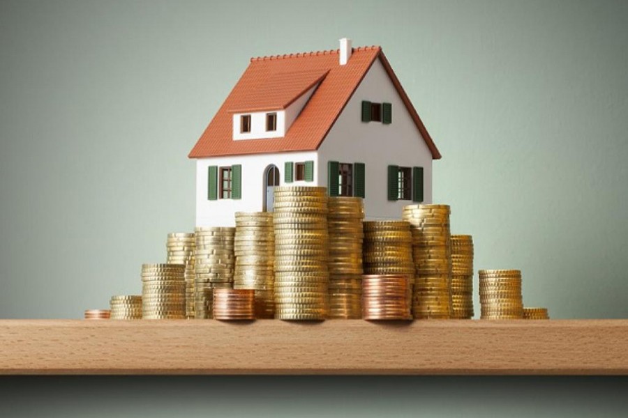 Household debt makes up half of non-banks' total portfolio