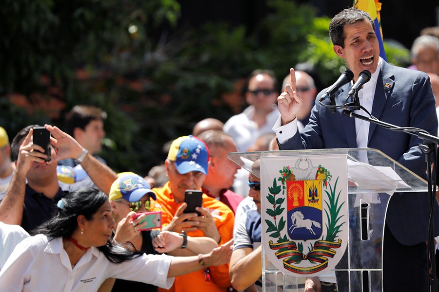 Showdown looms as Venezuela's Guaido vows to bring in aid