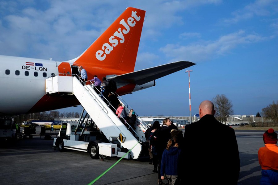 EasyJet readies Brexit contingency plan