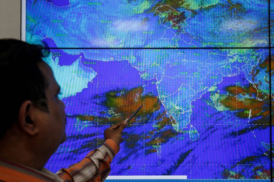 India to evacuate thousands as Cyclone Vayu nears Gujarat