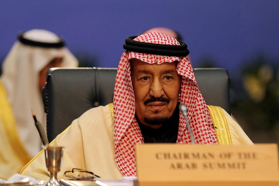 Saudi king approves US military deployment