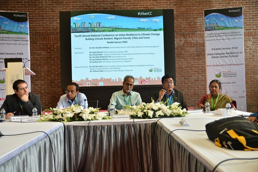 Comprehensive policies for urban disaster resilience in focus