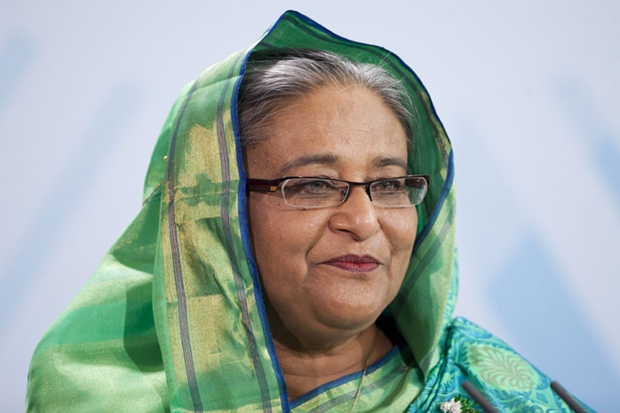 PM terms onion crisis temporary