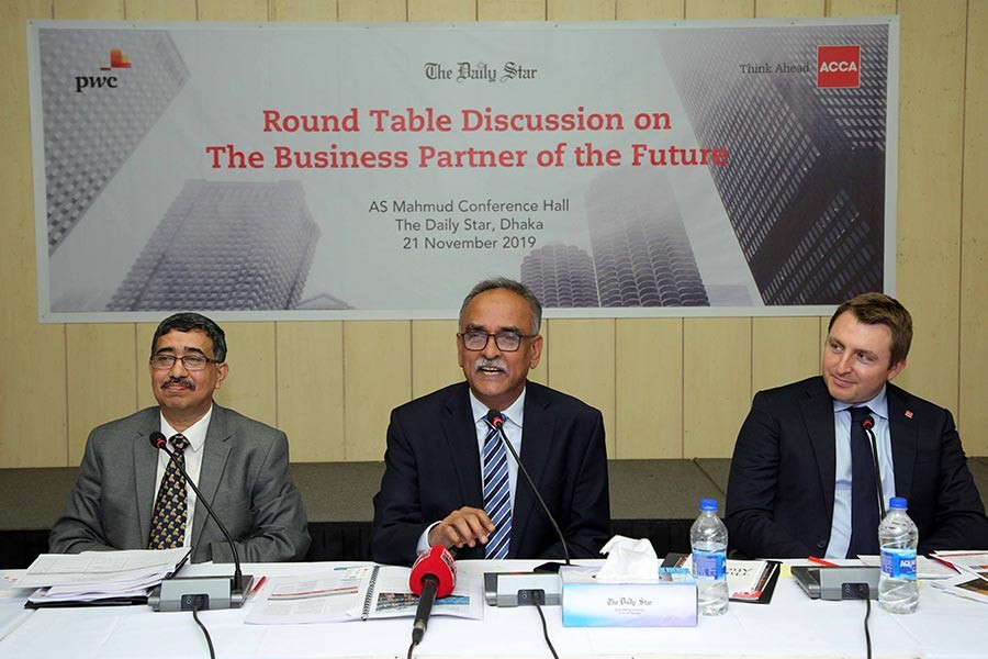 Finance professionals should embrace new technologies: Speakers
