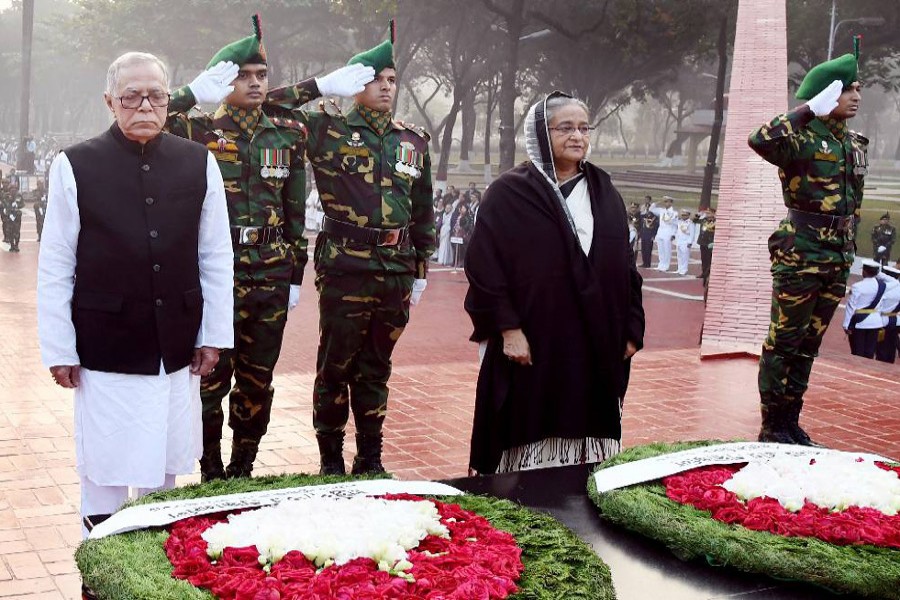 President, PM pay tribute to martyred intellectuals