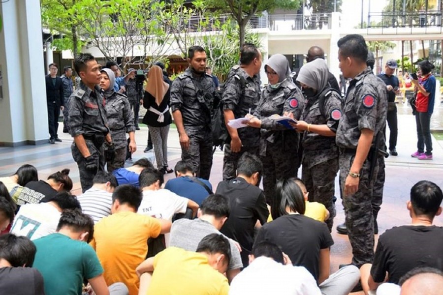 78 Bangladeshis detained in illegal immigrants drive in Malaysia