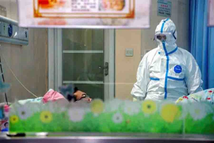 China virus death toll rises to 212