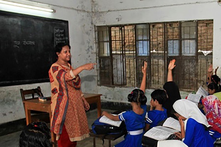 Govt extends closure of schools till Apr 9