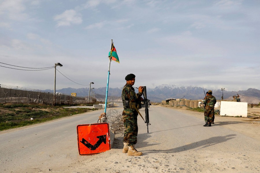 Afghan government to release 900 Taliban prisoners