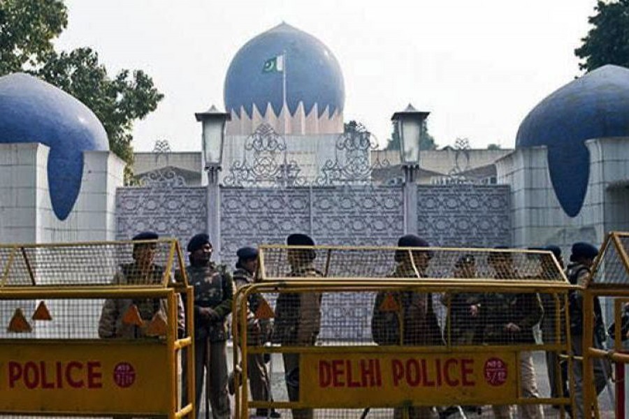 India expels two Pakistan embassy officials for 'espionage'