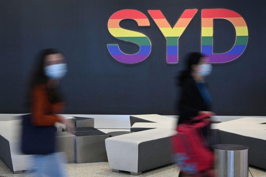 Australia says borders likely to stay closed until 2021