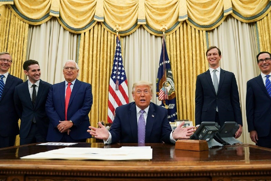 Israel, UAE to establish normal ties in deal brokered by Trump