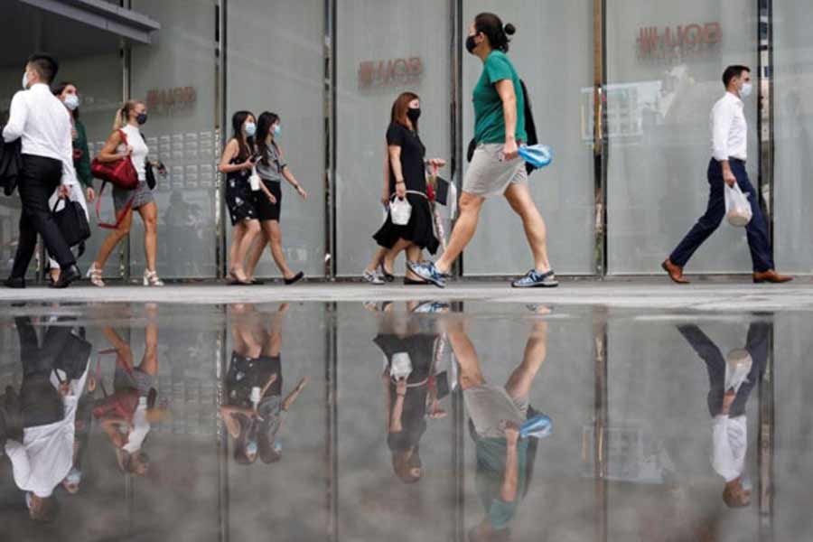 Singapore scientists find coronavirus variant with milder infections