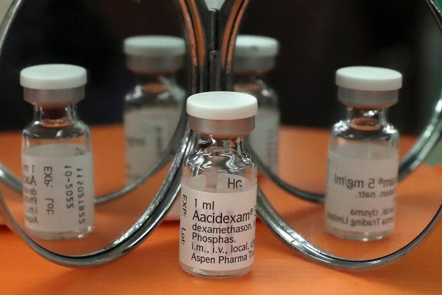 Steroids reduce risk of COVID-19 death, major study finds