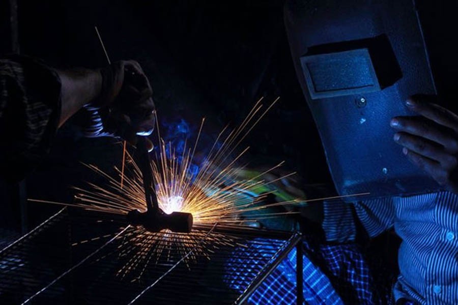 Govt to set up light engineering industrial park in five districts