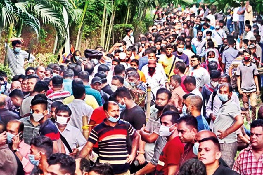 Experts worry about second wave of Covid-19 in Bangladesh