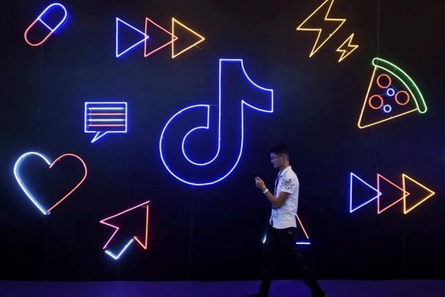 TikTok deal thrown into disarray
