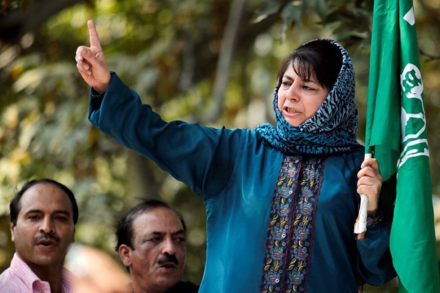 India frees Kashmir politician Mehbooba Mufti after 14 months
