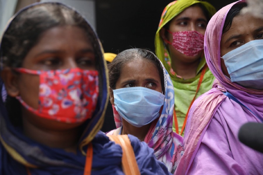 Corona effects erode income of one-third of Bangladeshi apparel workers