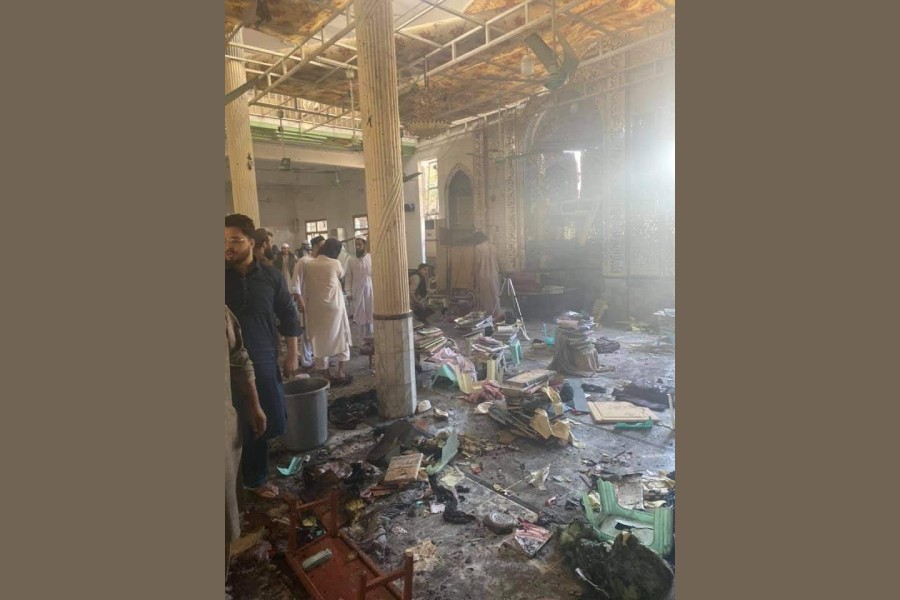 Children among seven killed in blast at Pakistan religious school