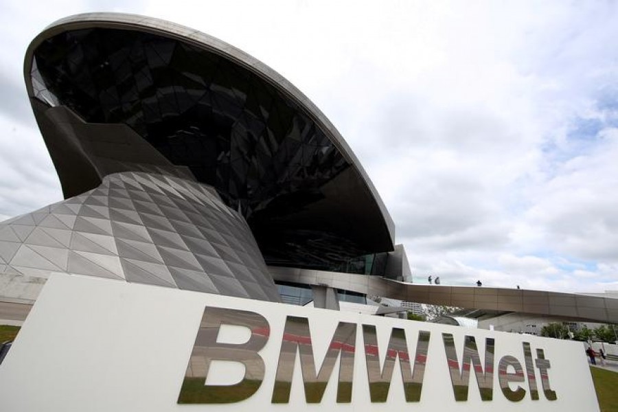 BMW develops data hub with Amazon to boost efficiency