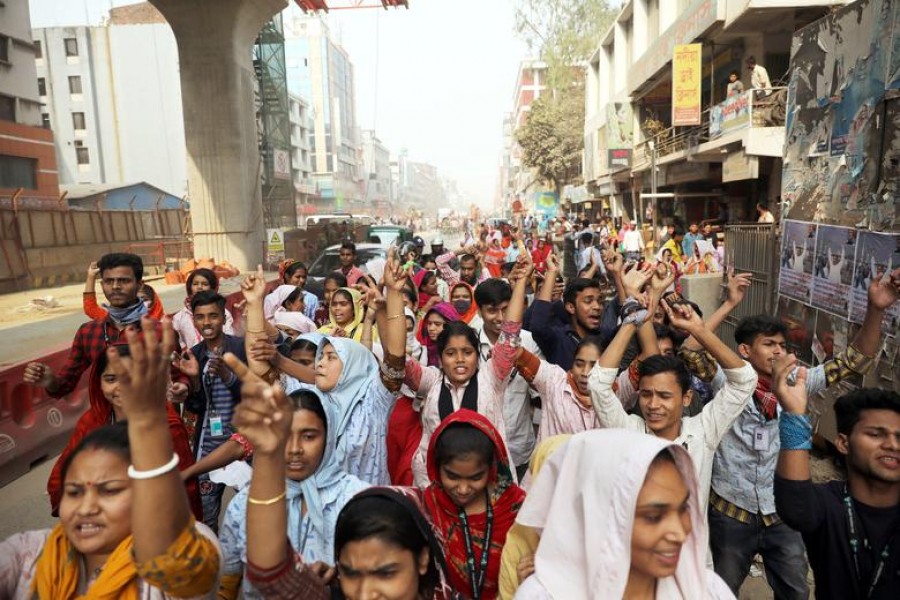 Bangladesh witnesses 593 labour unrests in 2020: BILS report
