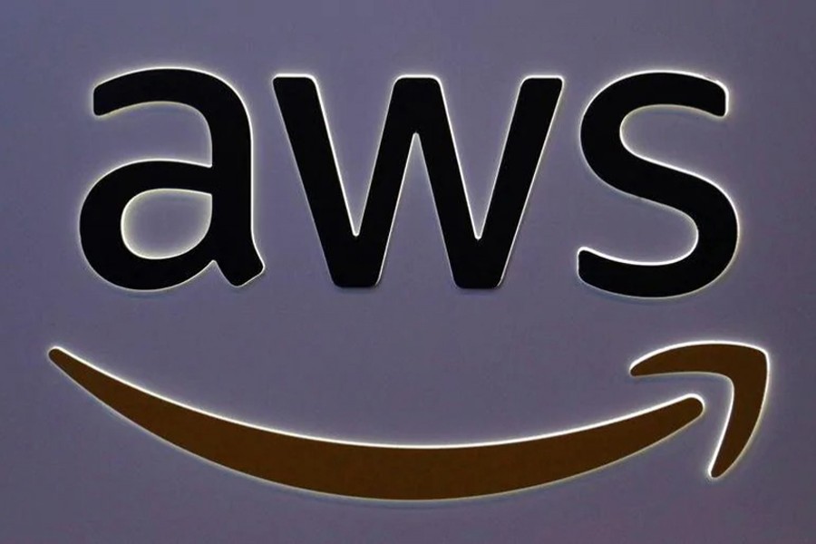 Amazon sued by Trump supporter Parler