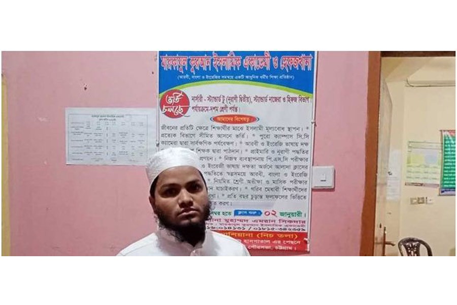 শিক্ষার্থীকে পিটুনি: হাটহাজারীর মাদ্রাসা শিক্ষক কারাগারে