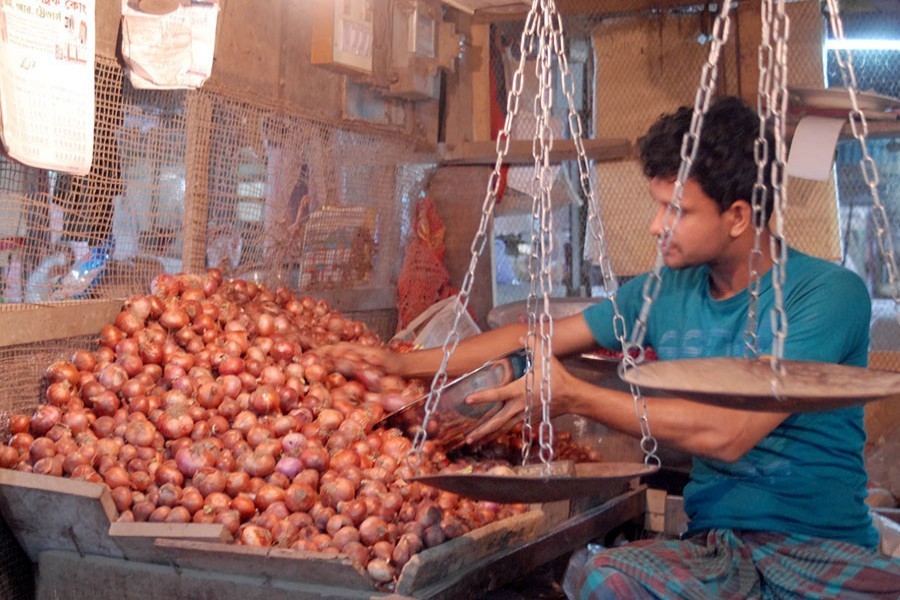Onion wholesale price starts falling