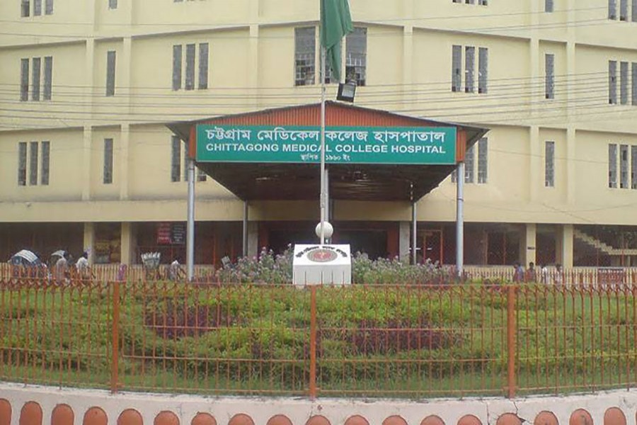 চট্টগ্রামে ট্রাক-অটোরিকশা সংঘর্ষে নিহত ৩ জন