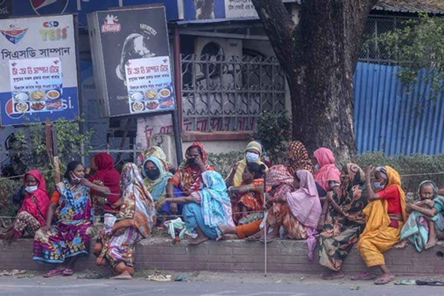 লকডাউনে ক্ষতিগ্রস্ত দরিদ্রদের জন্য প্রধানমন্ত্রীর ১০ কোটি টাকা বরাদ্দ