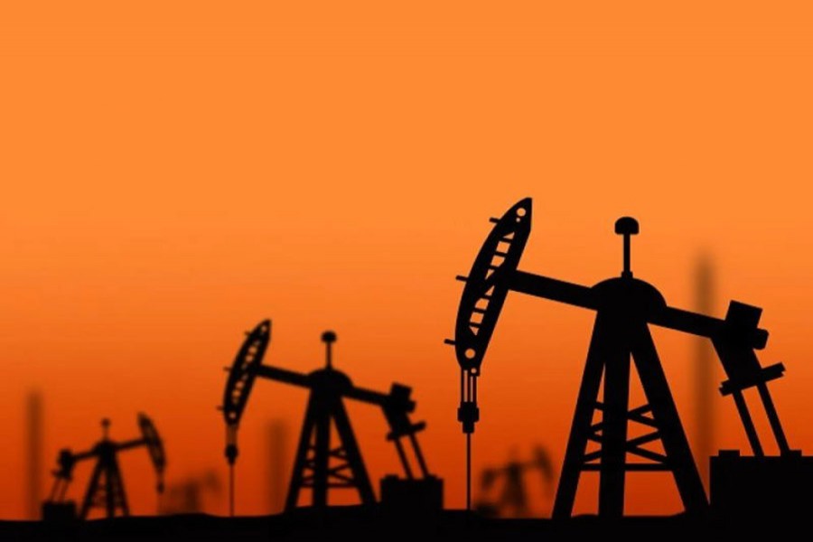 Oil rises as OPEC+ seen sticking to policy