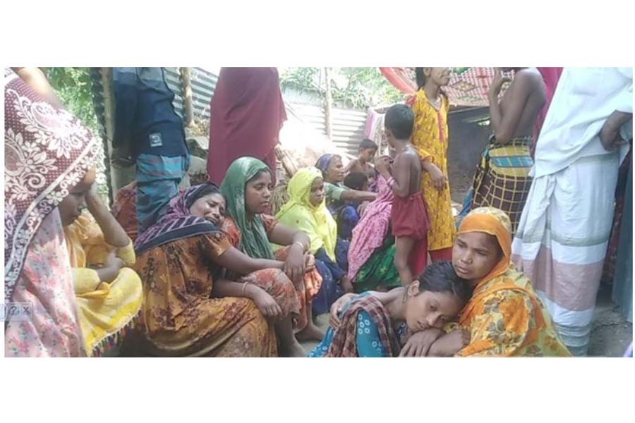 সিরাজগঞ্জে খেলতে গিয়ে পানিতে ডুবে শিশুর মৃত্যু