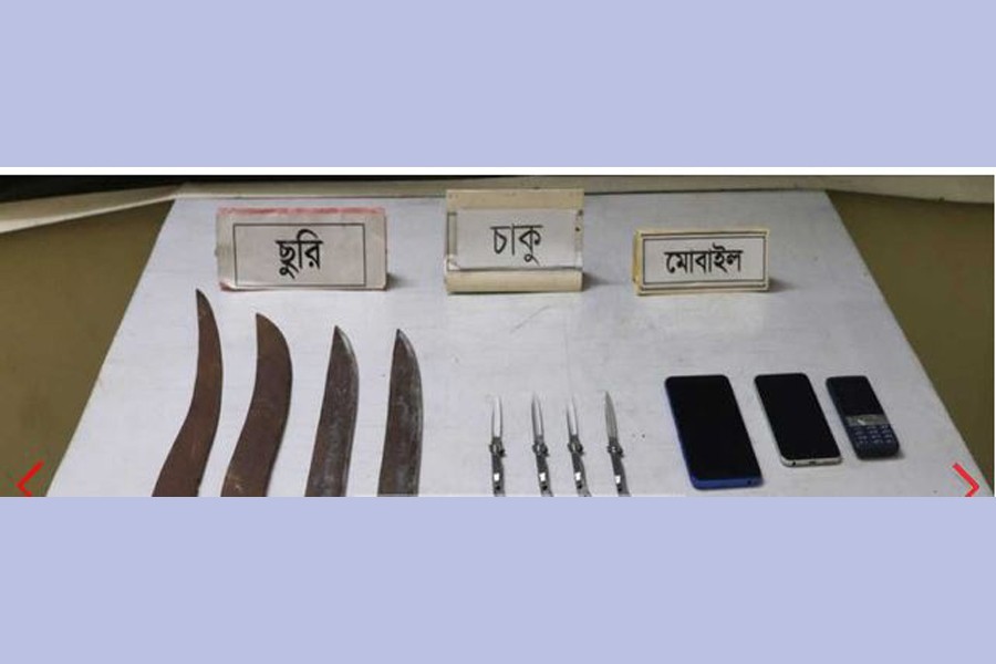 রাজধানীতে 'কিশোর গ্যাংয়ের' ১১ জন আটক