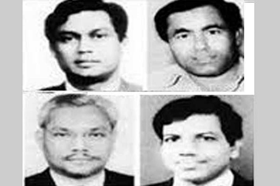 বঙ্গবন্ধুর পলাতক চার খুনি (বাঁ থেকে ঘড়ির কাঁটার মতো) শরীফুল হক ডালিম, মোসলেম উদ্দিন, রাশেদ চৌধুরী ও এবিএমএইচ নূর চৌধুরী
