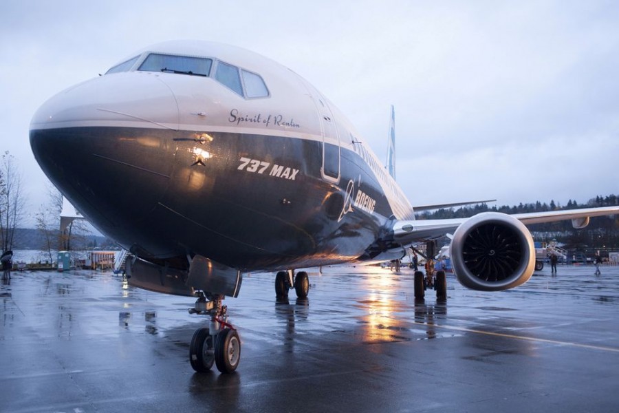 The $15 billion jet dilemma facing Boeing’s CEO