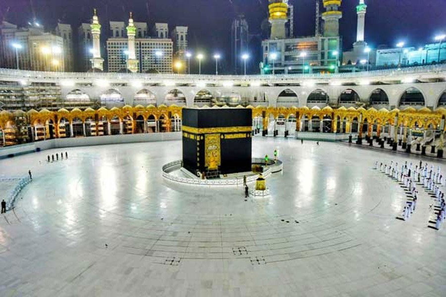 সৌদি আরবে হজযাত্রা ‘এবারও বন্ধ’